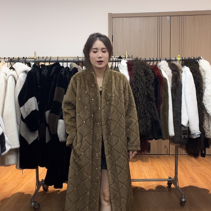 11号皮毛一体外套女