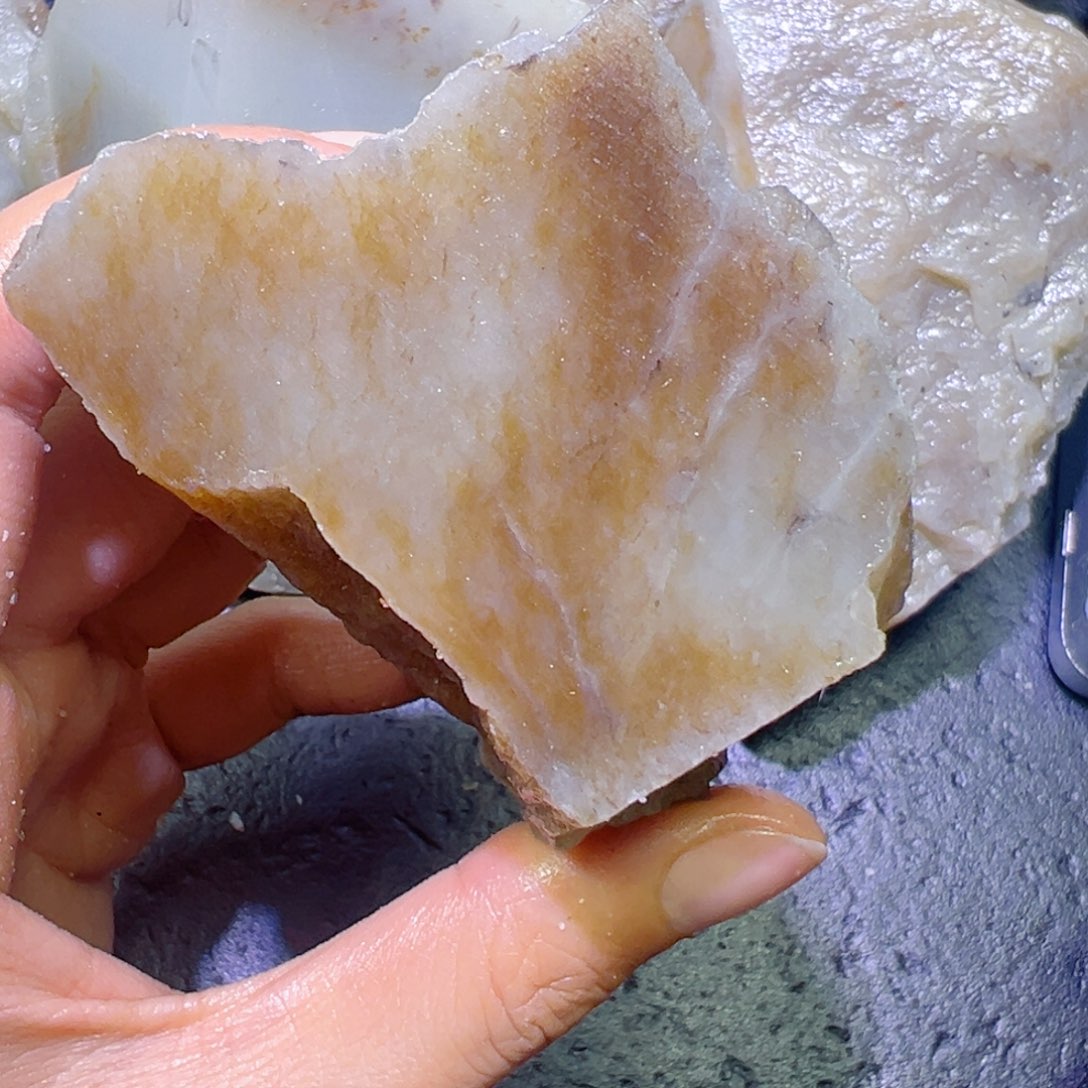 和田玉未镶嵌珠宝半成品