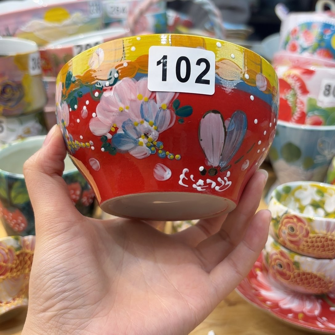 瓷片兔兔盖茨。兔兔好