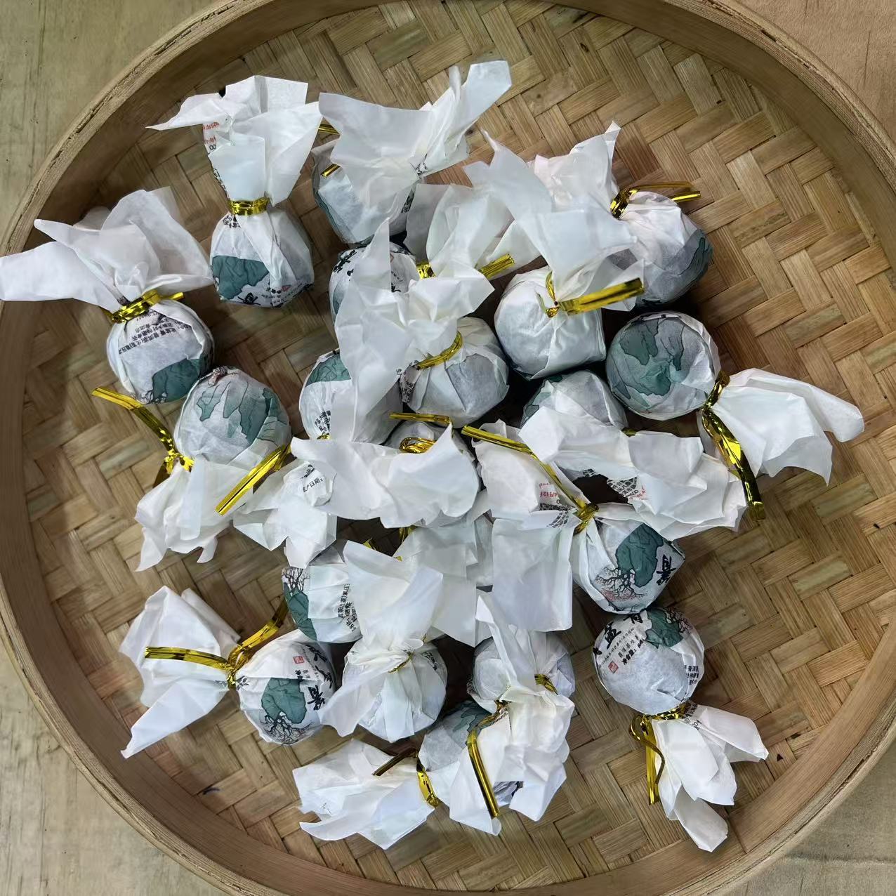 【16号】2023年 镇沅砍盆箐龙珠 生茶 250克/袋 12月7号【Q101号】