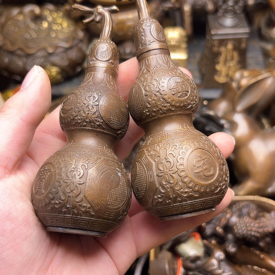 铜器摆件老王直播间