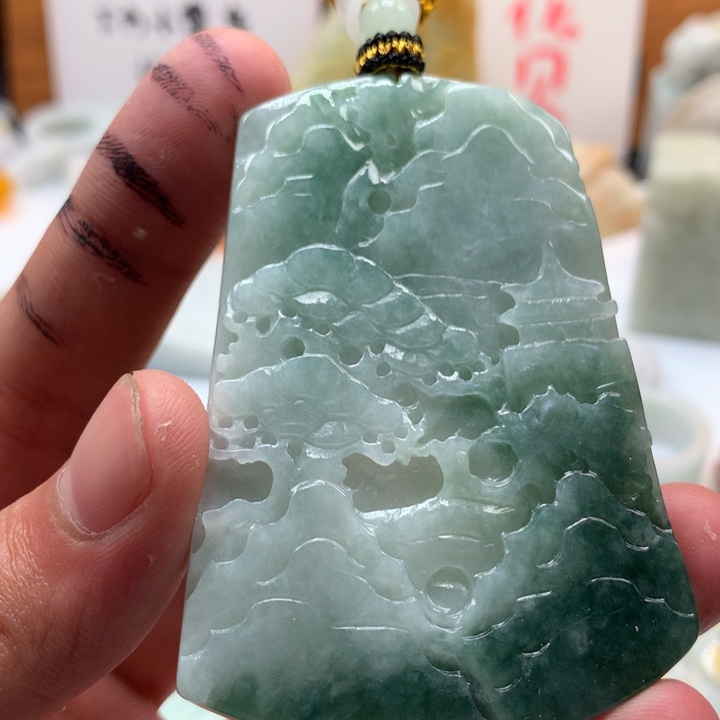翡翠未镶嵌颈饰保真天然a货翡翠