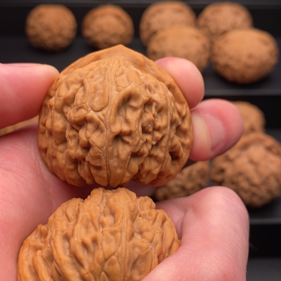 文玩核桃把件?岳尊