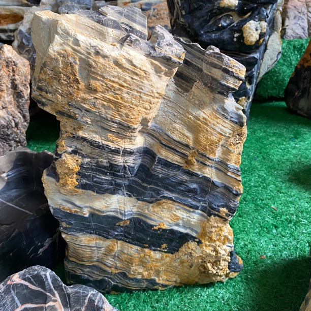 灵璧奇石花盆用于鱼缸造景盆景造景及庭院观赏