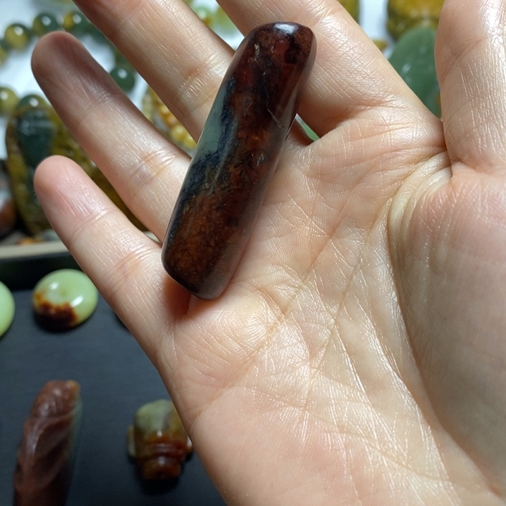 仁***者岫岩河磨玉（透闪石质玉）未镶嵌珠宝奇石