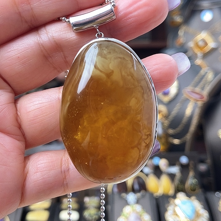 琥珀颈饰银S925镶嵌吊坠