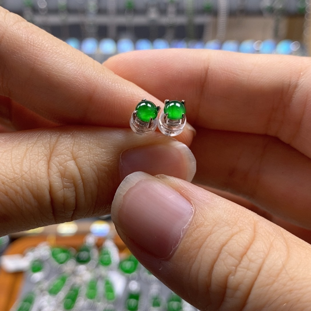 颈饰银S925镶嵌翡翠无证书/假一赔四35号