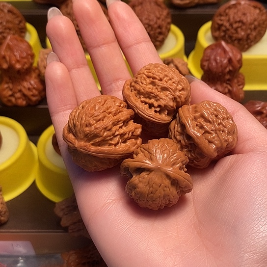 文玩核桃把件于****格白狮子