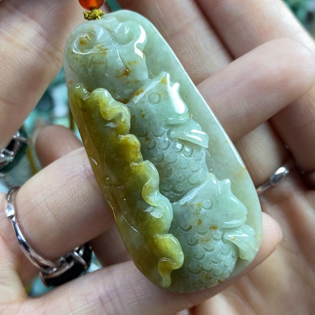 翡翠颈饰未镶嵌吊坠