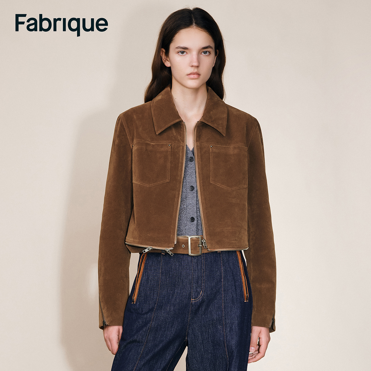 Fabrique【贝卡同款】新品烟草棕挺括感植绒解构拉链下摆夹克外套
