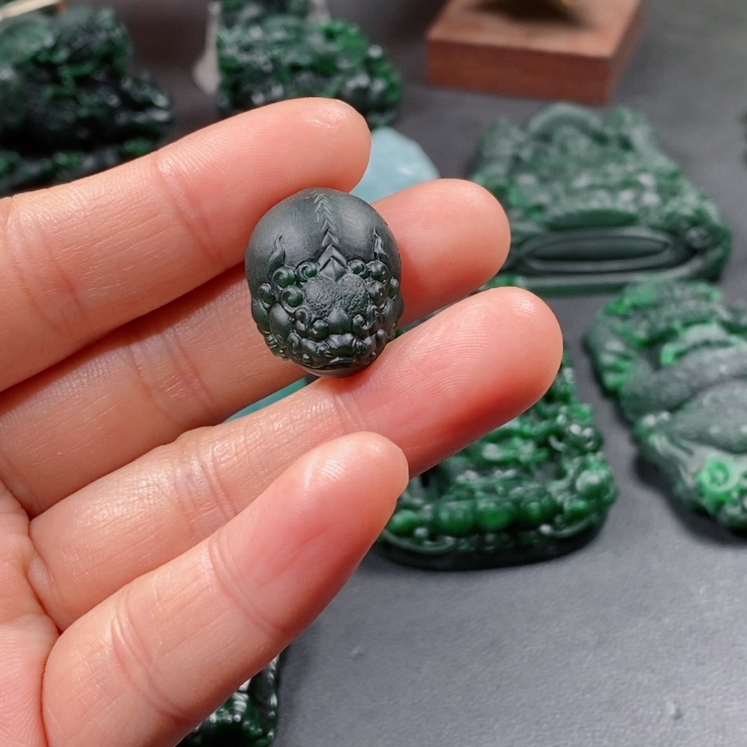 定制翡翠未镶嵌翡翠吊坠x