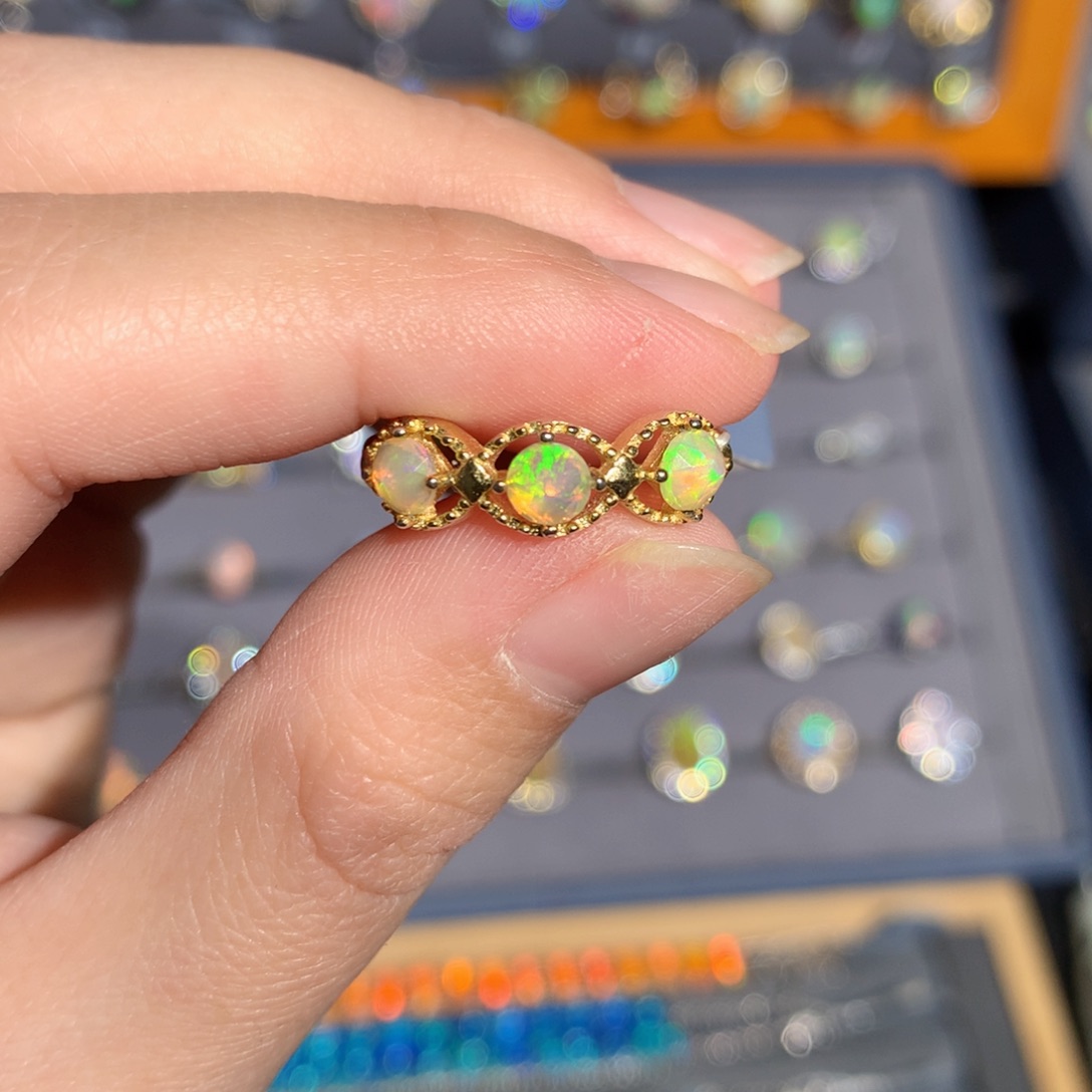 银S925镶嵌欧泊欧泊戒指y