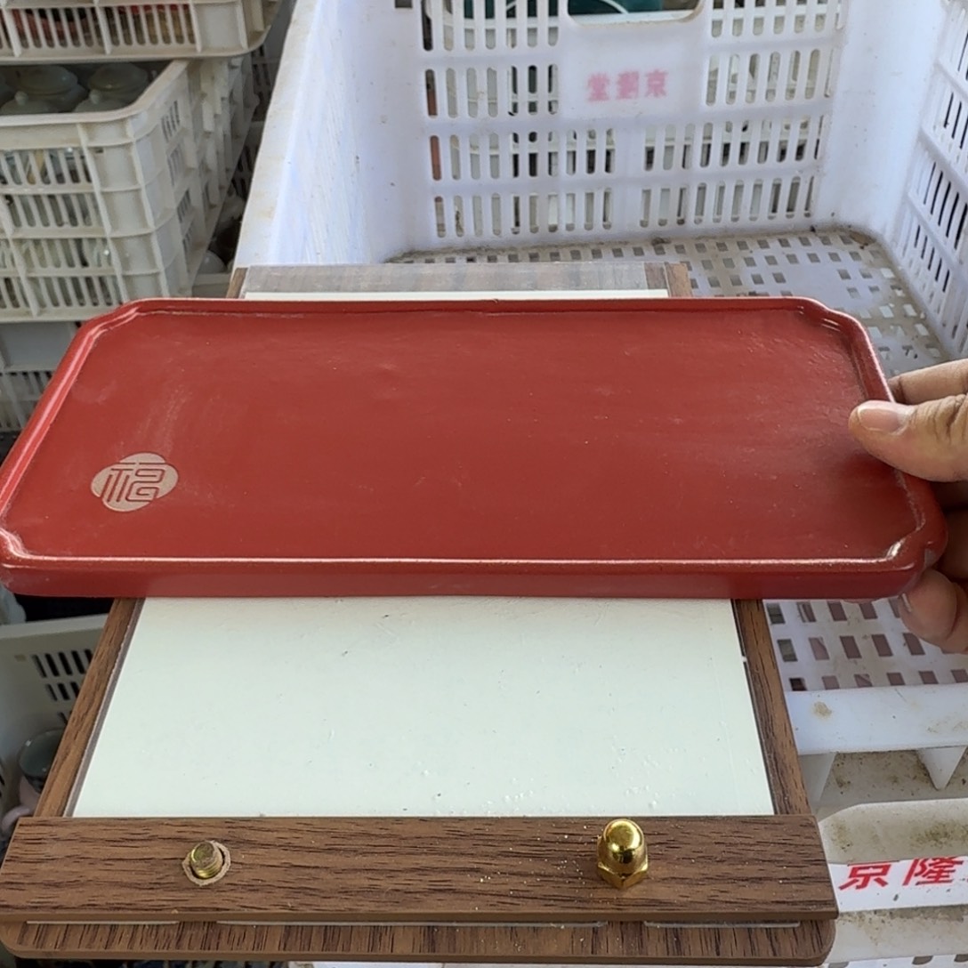 微瑕疵介意勿拍陶瓷器皿@@