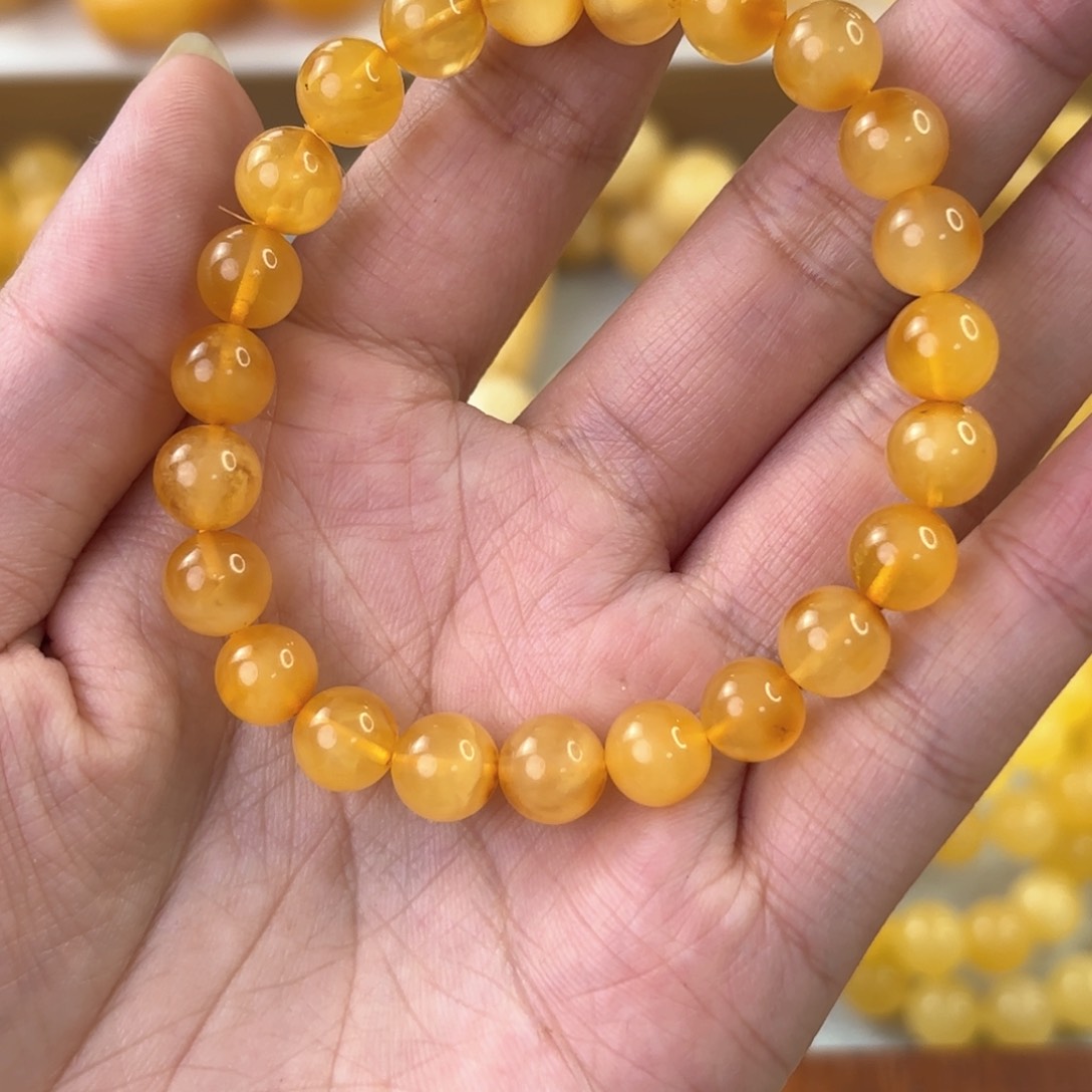 琥珀颈饰未镶嵌蜜蜡