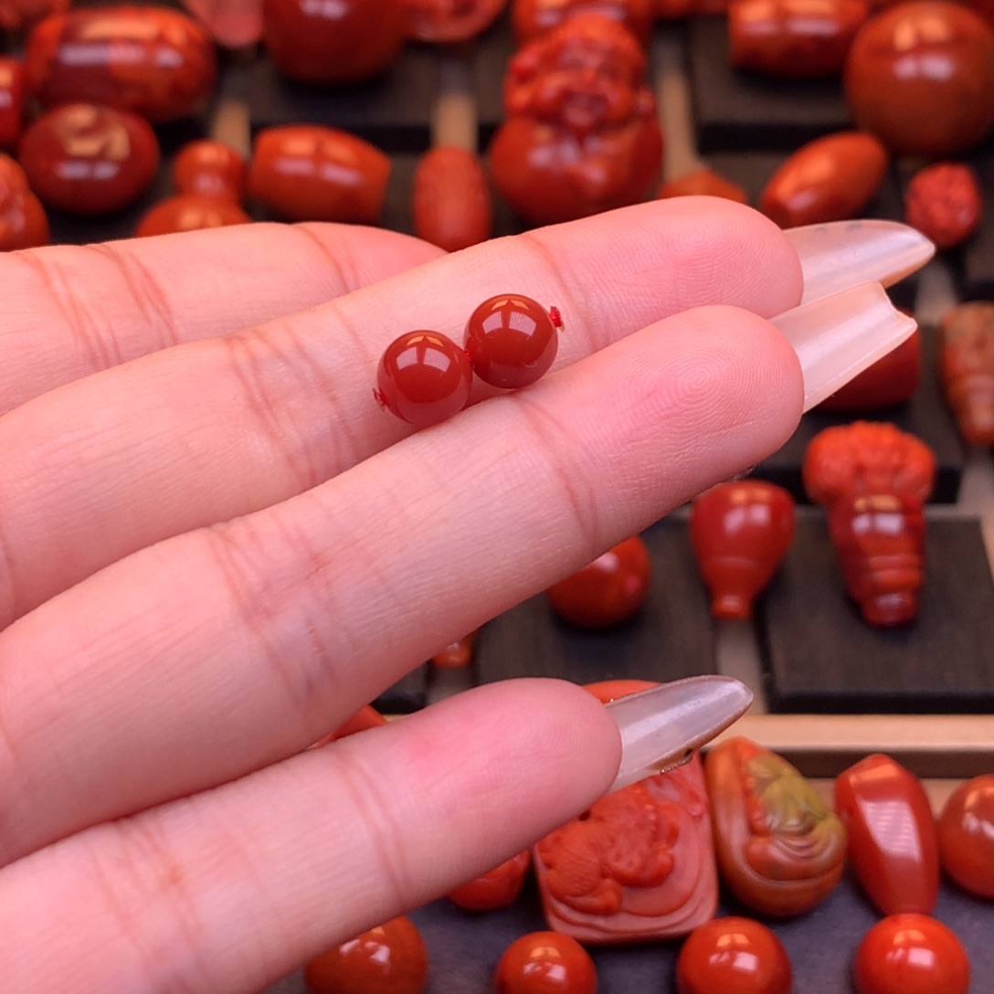南红玛瑙未镶嵌川料原矿圆珠对珠7mm