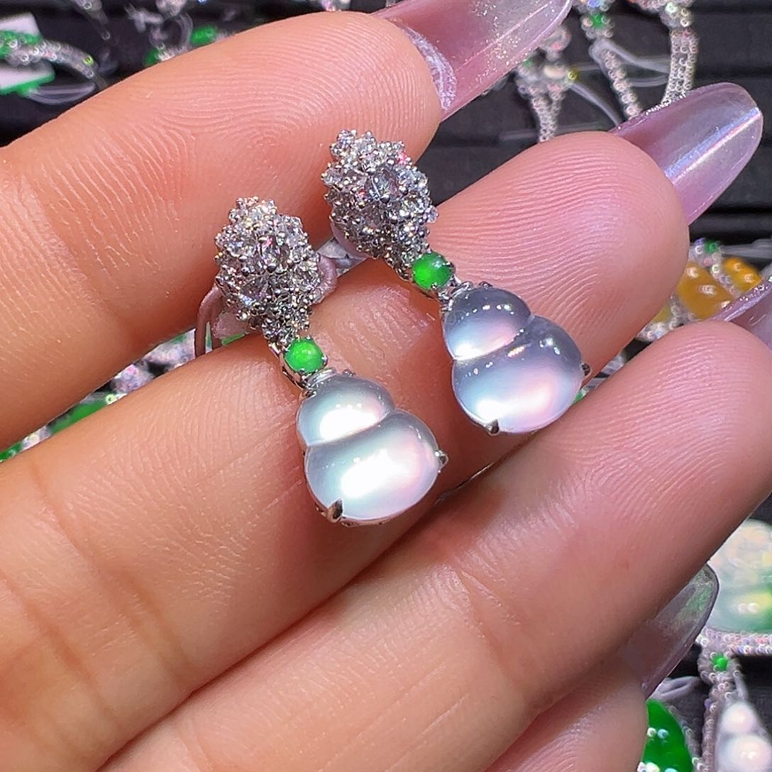 翡翠18K金镶嵌耳饰翡翠