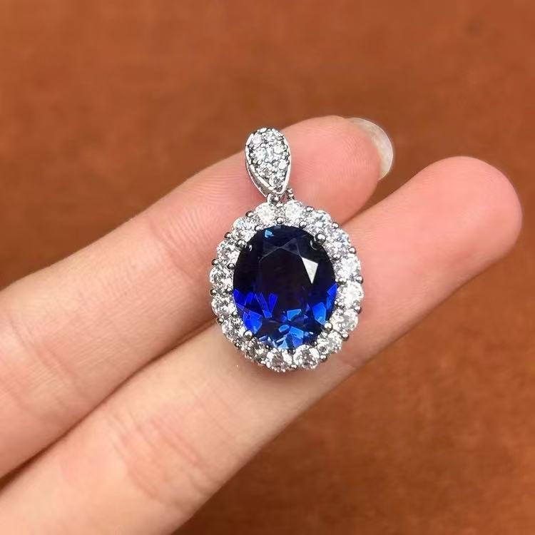阿鲁沙-典藏高奢培育蓝宝石-精工合金吊坠381