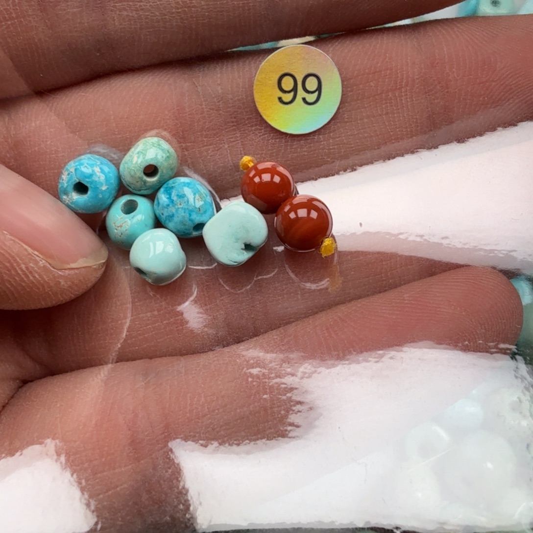 南红玛瑙未镶嵌珠宝奇石