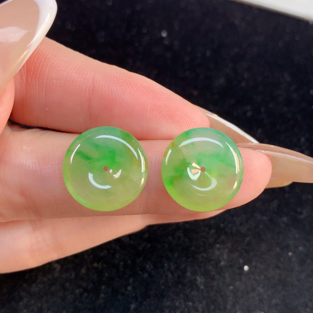 翡翠裸石14.8-3.47一对扣子