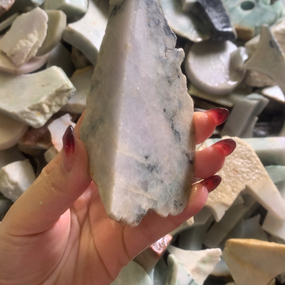 翡翠颈饰未镶嵌缅甸翡翠