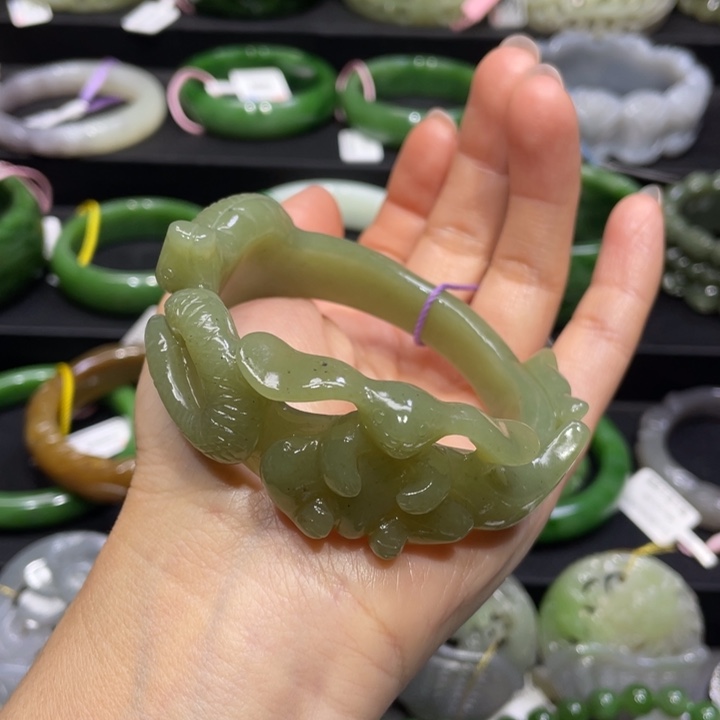 和田玉手镯54+圈口 编号67未镶嵌