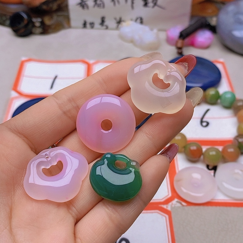 【闪购商品】未镶嵌玛瑙/玉髓珠宝半成品云****巅