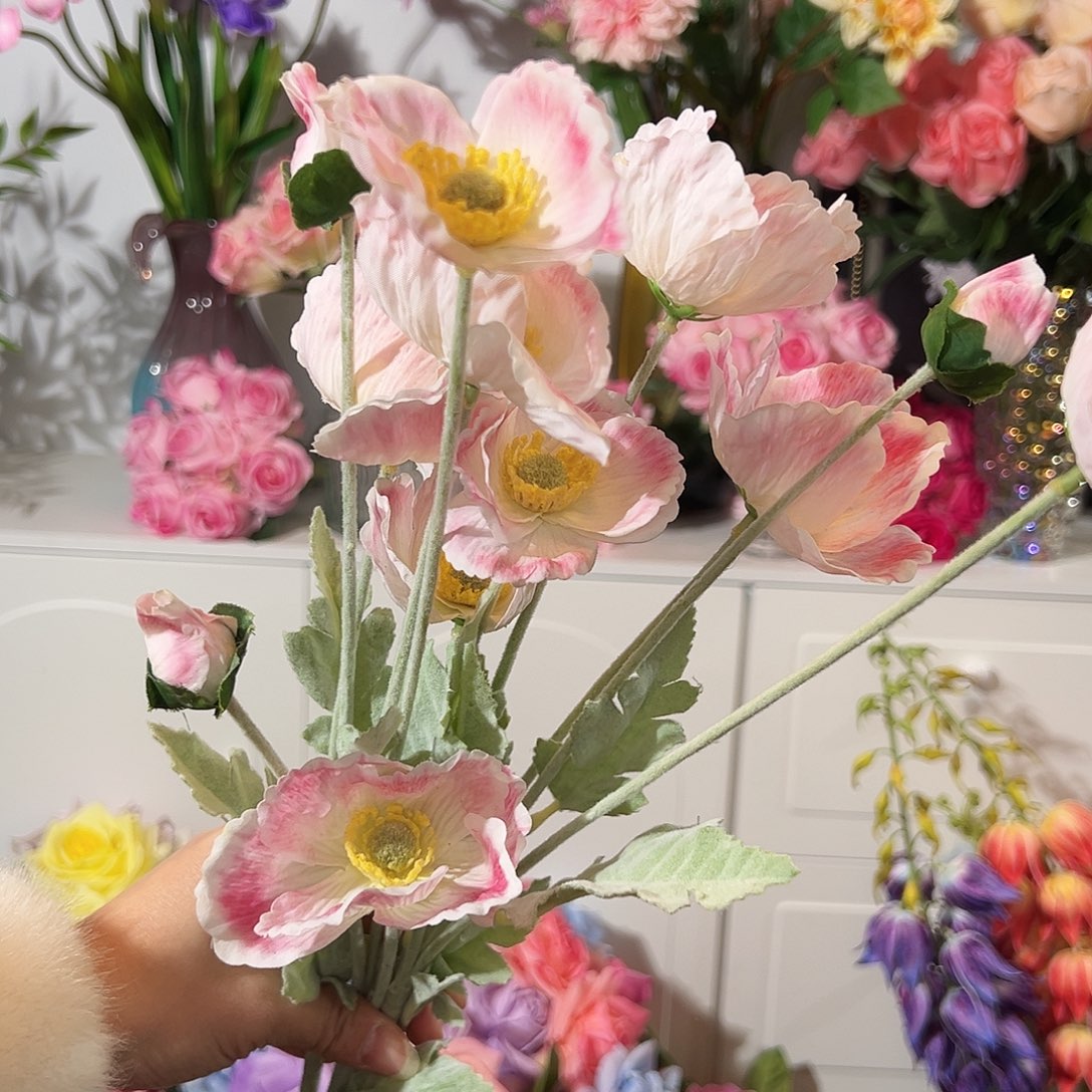 3枝粉色手感虞美人花。      