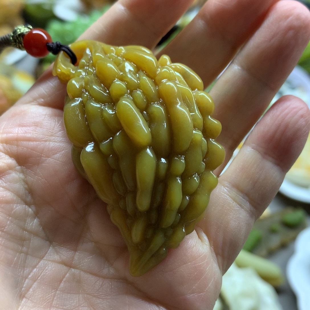 未镶嵌蛇纹石玉摆件