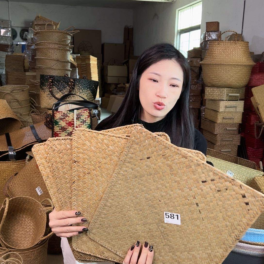 草编草编包/草编收纳盒带瑕疵