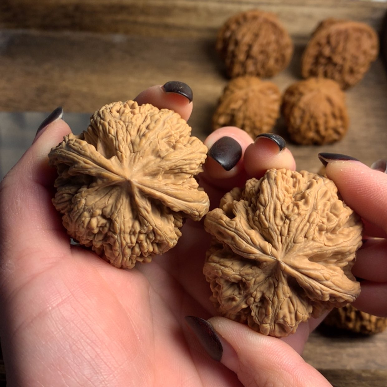 【闪购商品】文玩核桃吊坠谢*肉粗筋