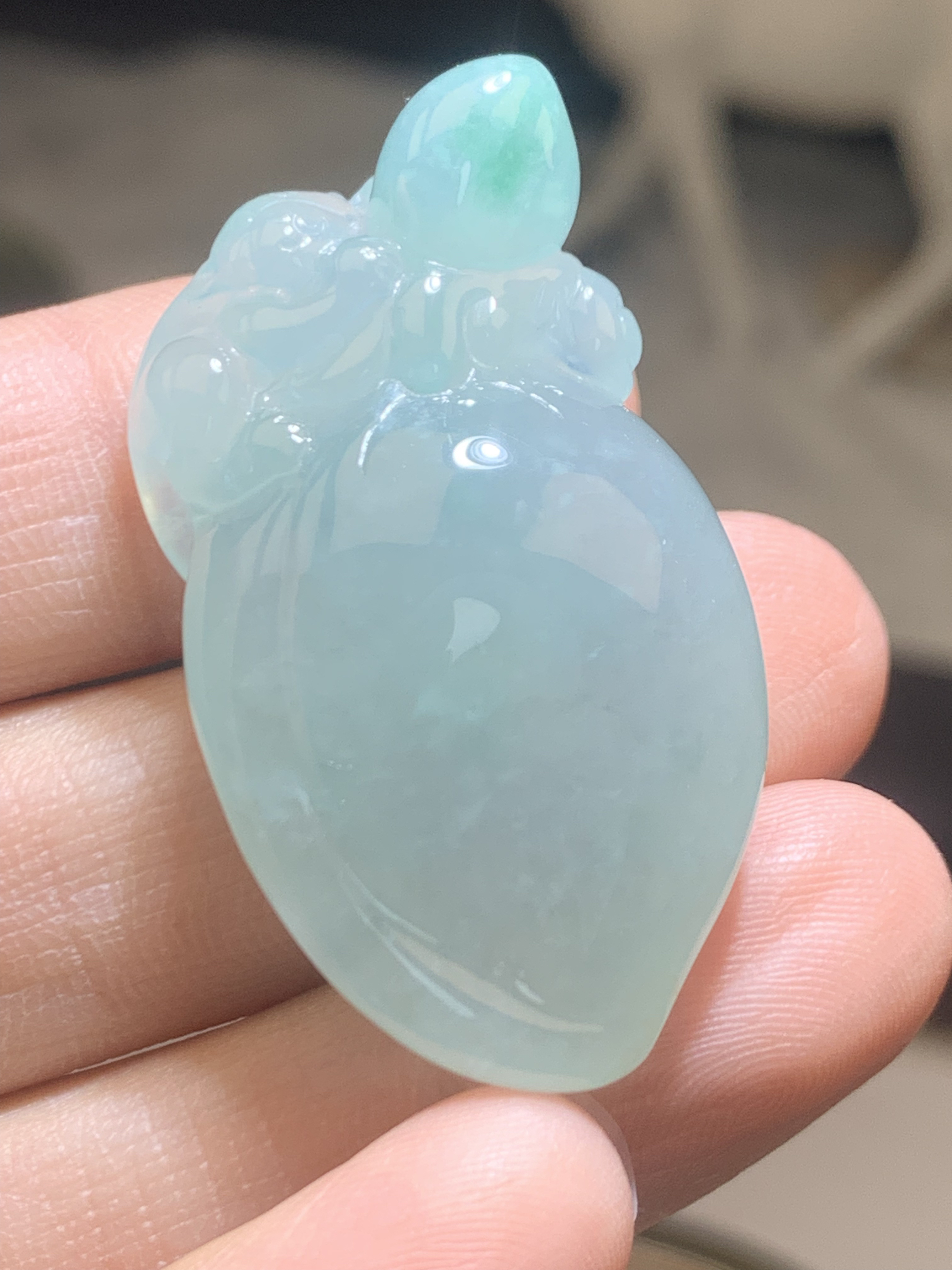 缅甸翡翠A货 冰 寿桃 吊坠 37.6-22.3-11.8 