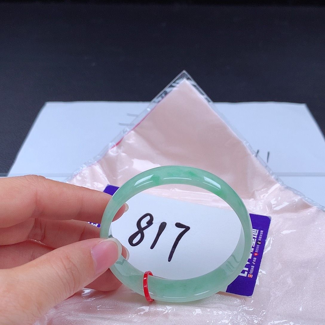 翡翠手镯未镶嵌手镯001265