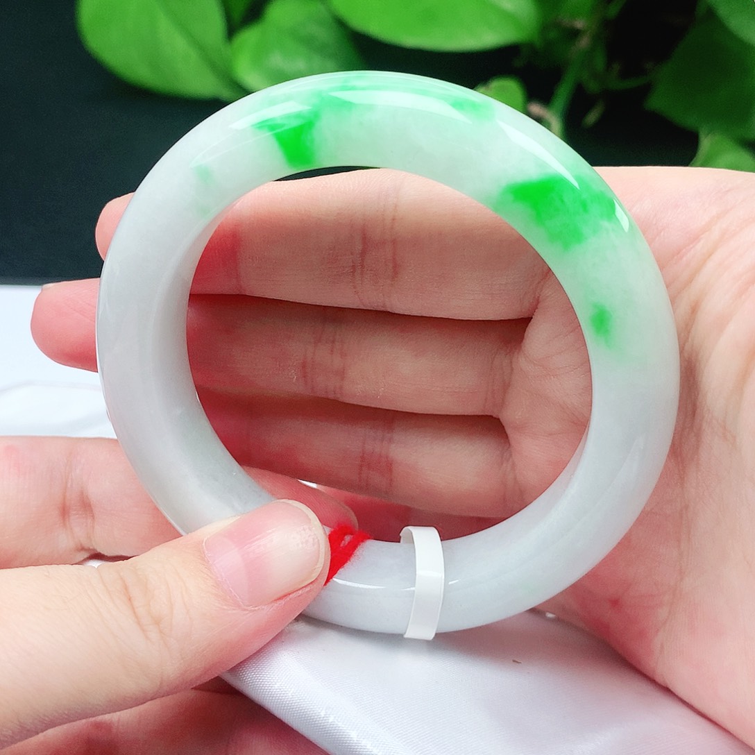 翡翠手镯未镶嵌54 55 55