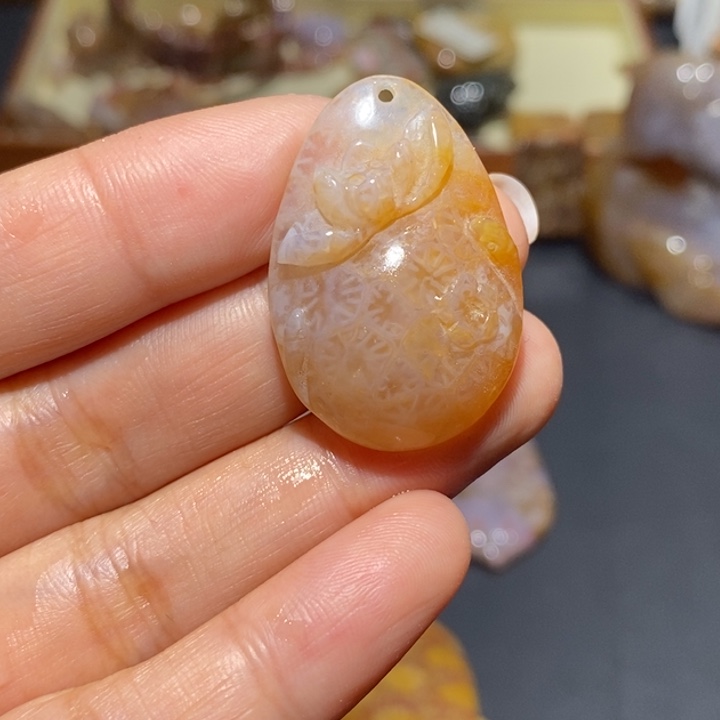 【闪购商品】未镶嵌珊瑚玉硅化玉