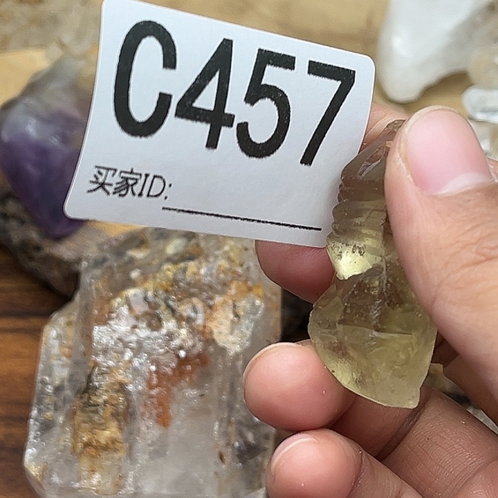 李***伢珠宝半成品水晶未镶嵌默认微瑕