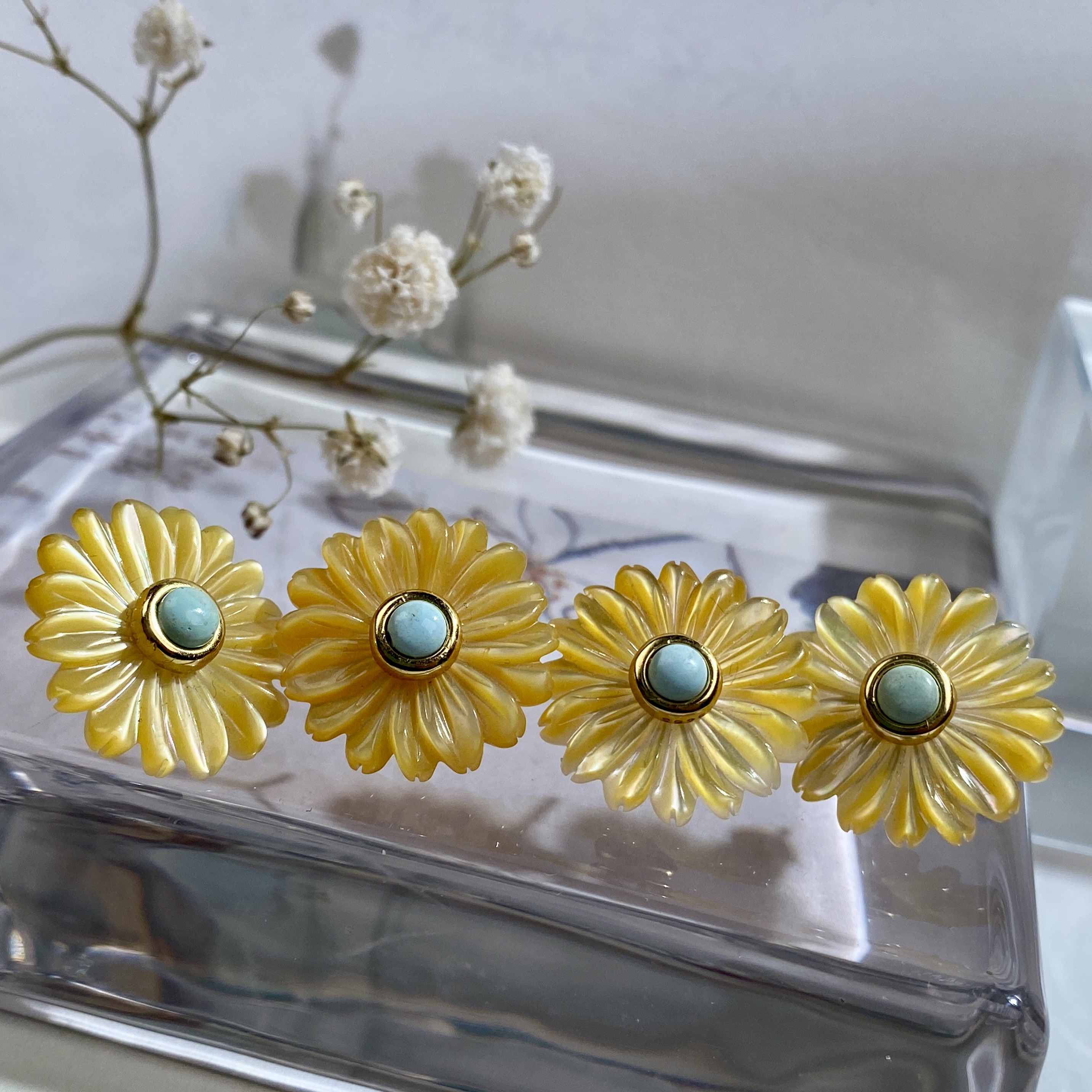 原矿湖北绿松石银镶时尚百搭款花朵耳钉 多色多样性随机发一件