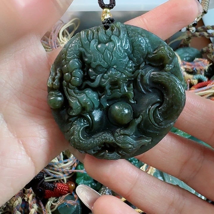 和田玉挂件未镶嵌