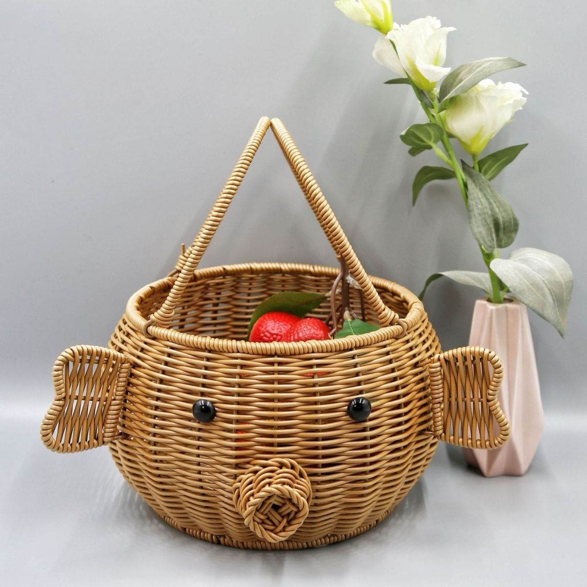 A040仿藤手工编织小猪造型手提篮