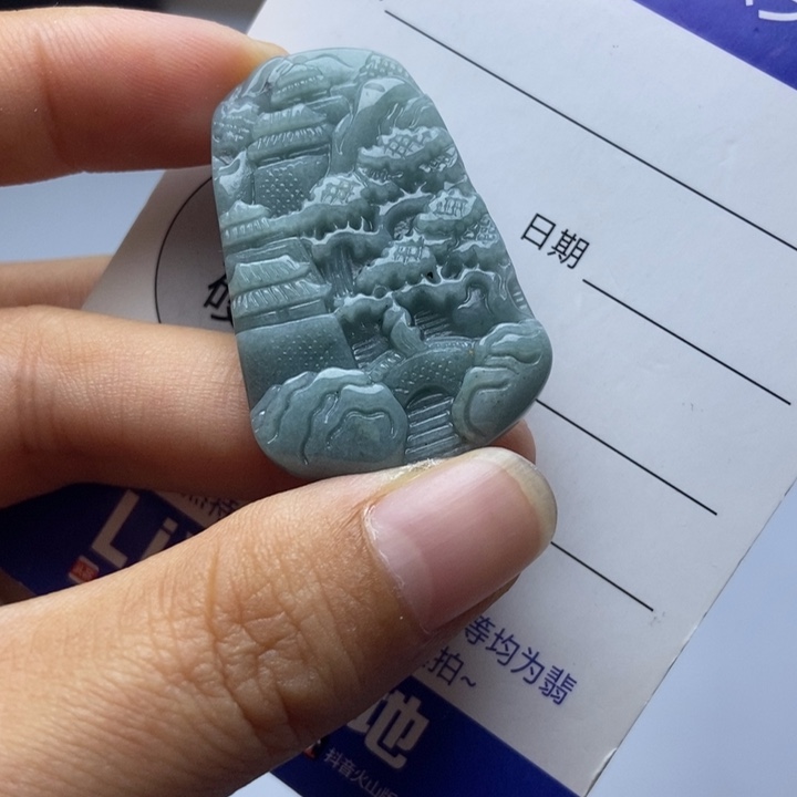 翡翠未镶嵌颈饰翡翠