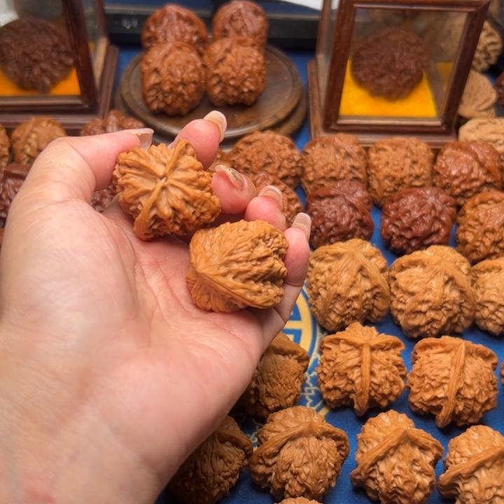 吊坠桃核H好好好好好好