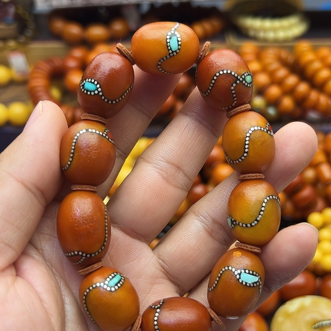 琥珀未镶嵌珠宝奇石