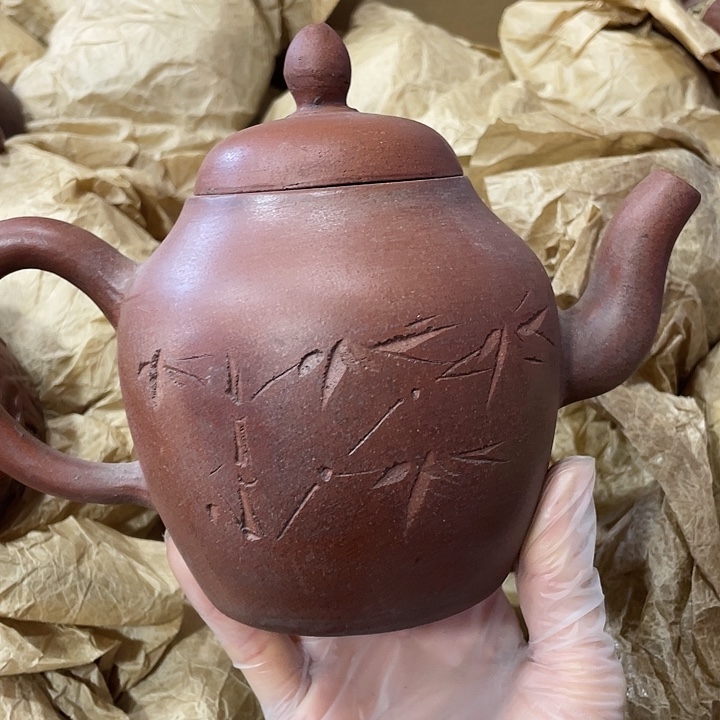 紫砂茶壶原矿泥料，手工制作一把，紫砂壶。