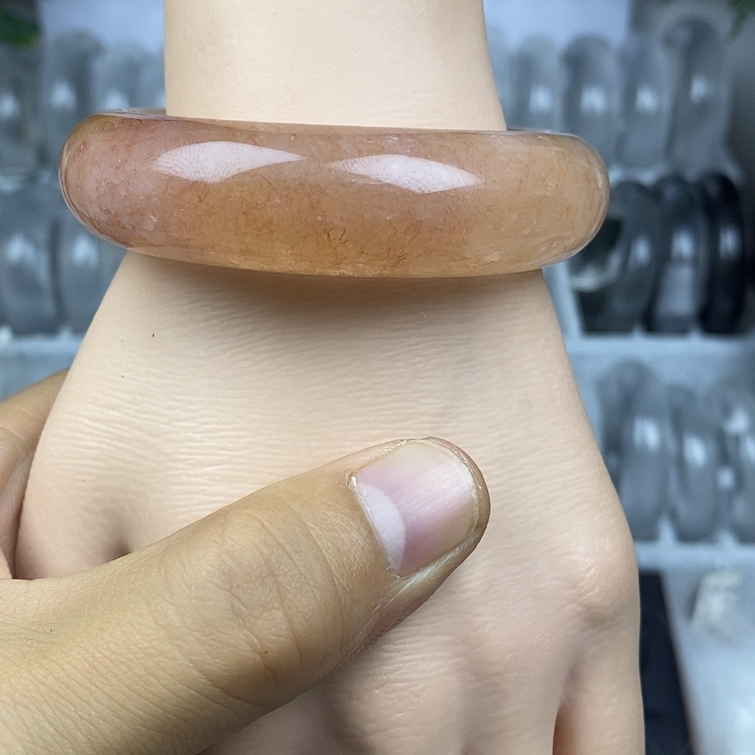 石英质玉未镶嵌手镯