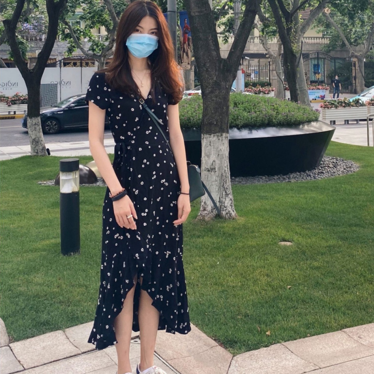 女装批发法式赫本风名媛连衣裙韩版夏季中长款碎花裙设计感仙女裙