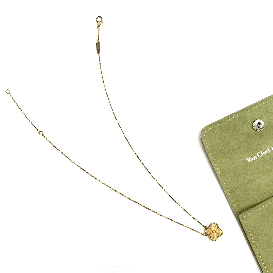 95新 梵克雅宝 玑镂雕花18K黄金Alhambra吊坠项链 20607 二手 