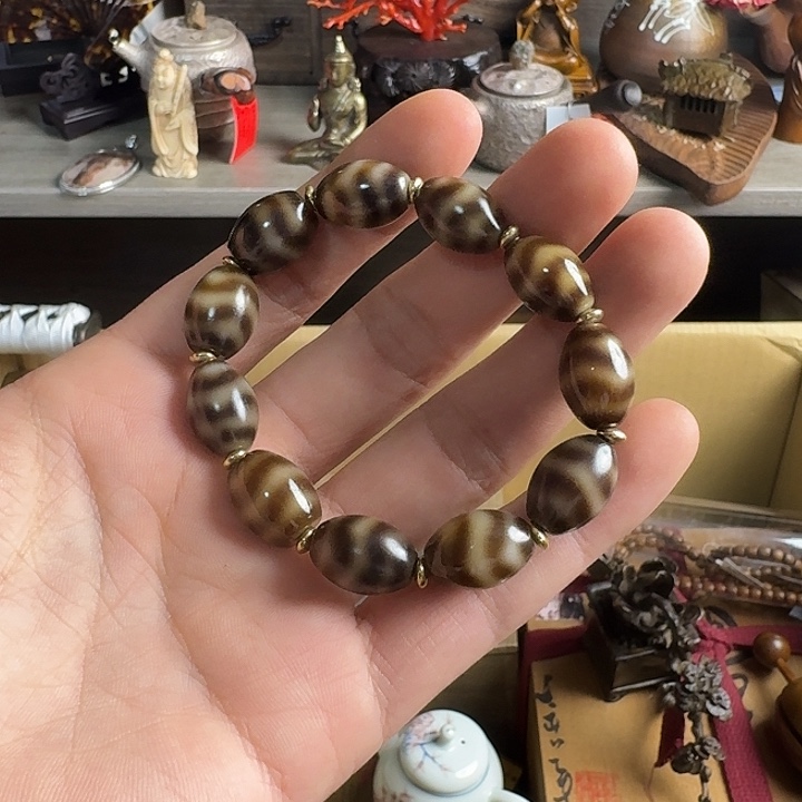 砖雕瓷器工艺品摆件等