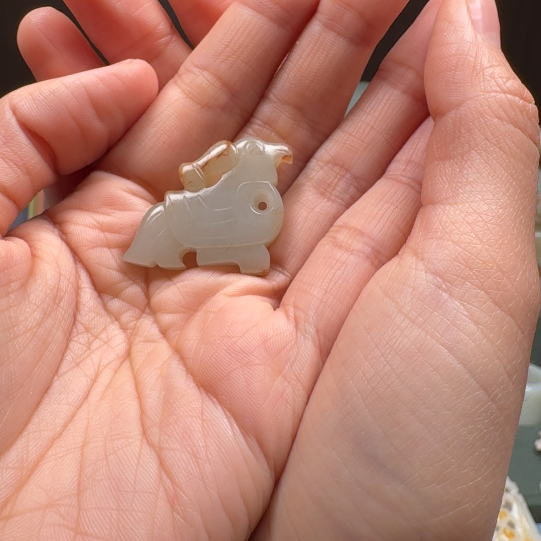 和田玉颈饰未镶嵌言**重