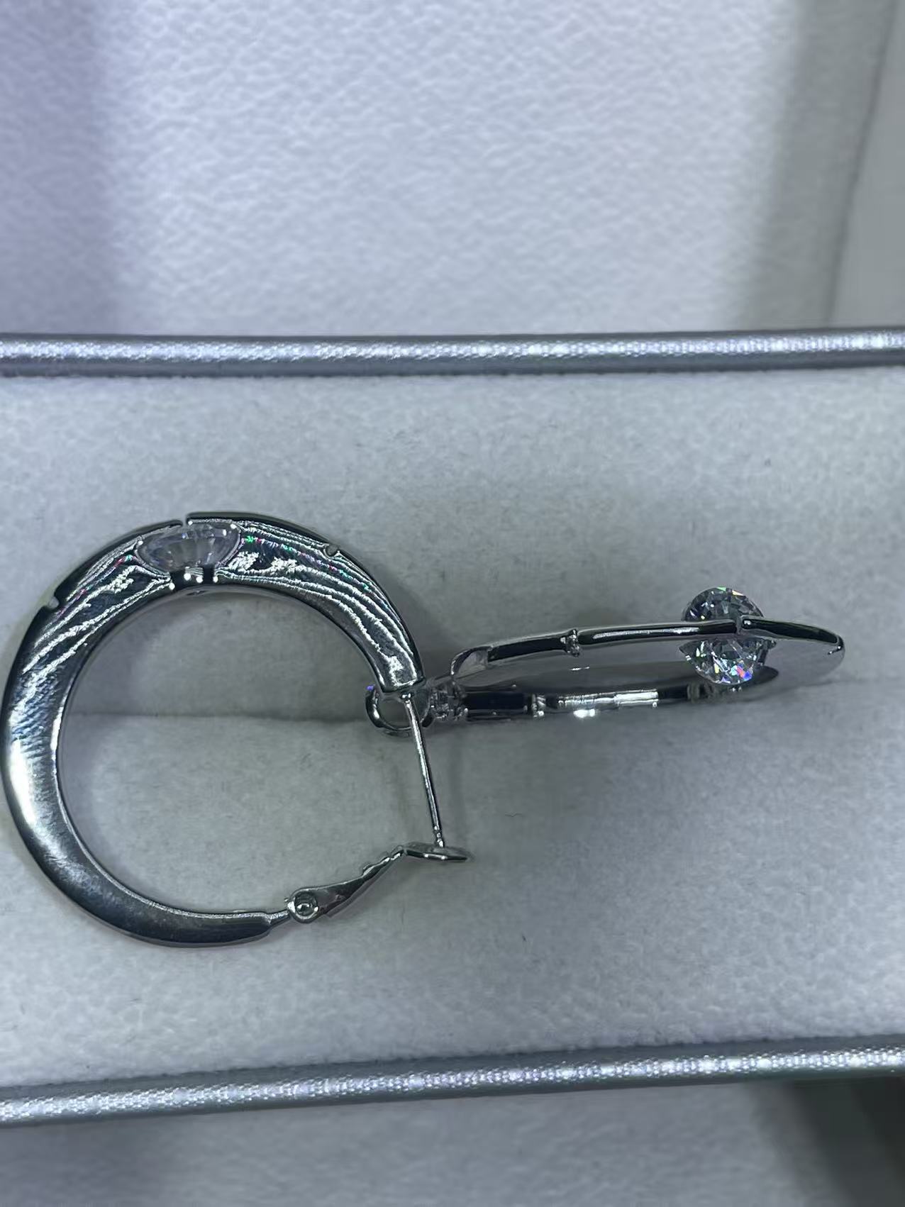 耳饰 【米米甄选 高端大气】白色耳钉C-2289