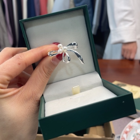 瓷片68。。。。。。。。。。。。。。