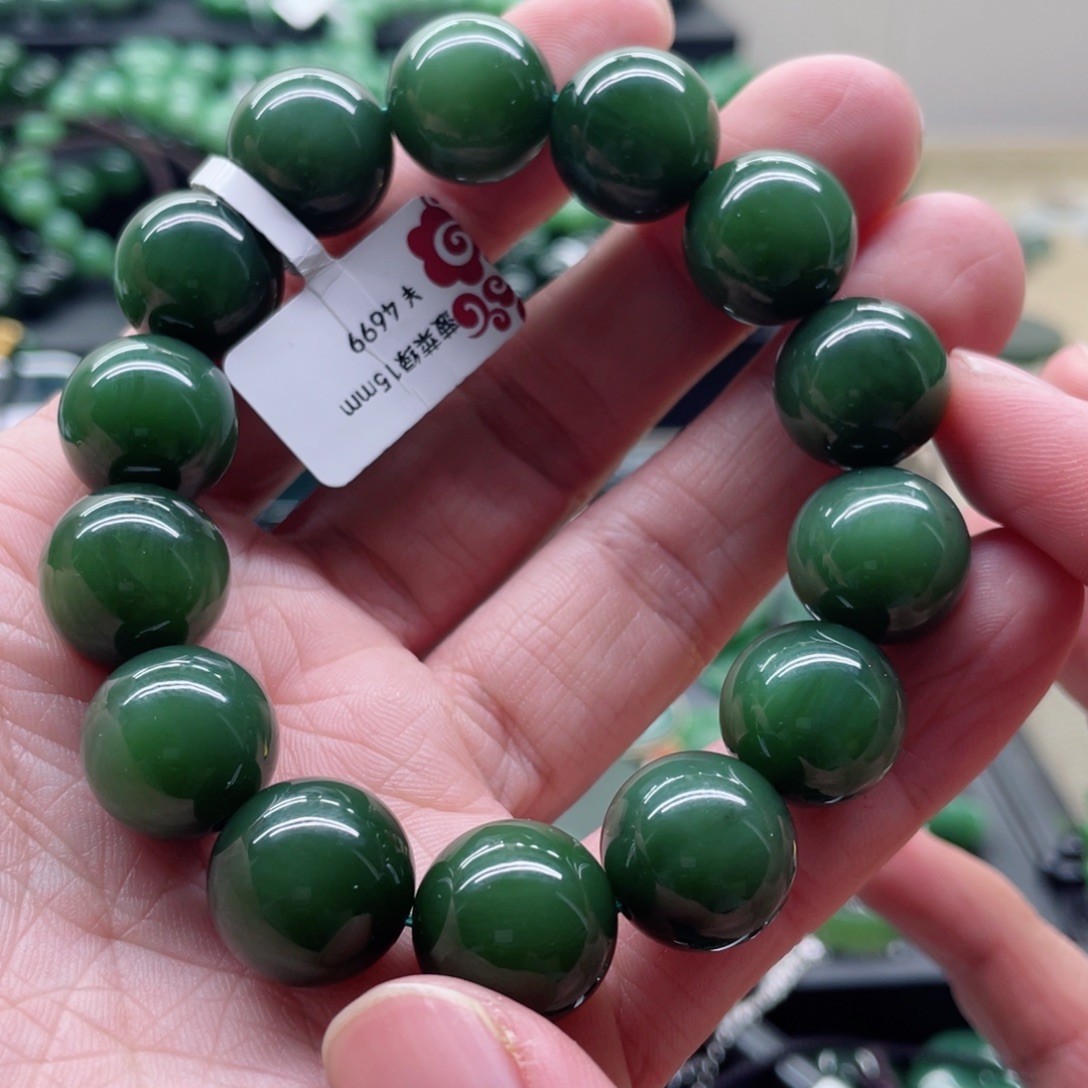和田玉（碧玉）未镶嵌手链